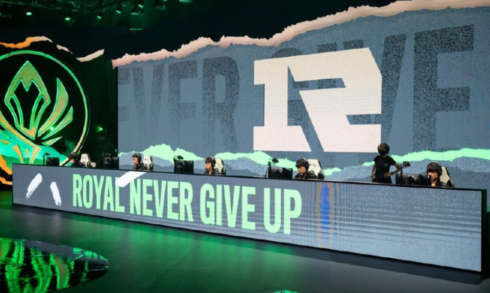 RNG翻盘100T,Ruler团战一打五淘汰赛3:1(首尔) RNG翻盘100T,Ruler团战一打五淘汰赛3:1(首尔)