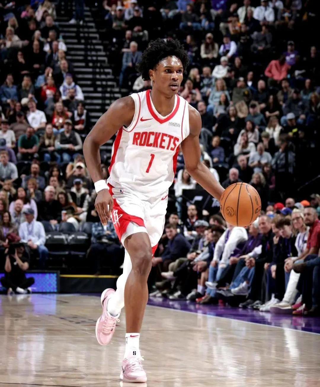 火箭惨遭逆转,客场惨败爵士 火箭惨遭逆转,客场惨败爵士