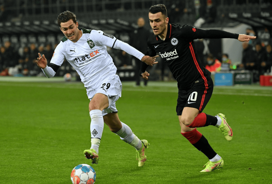 包含美因茨主场告捷法兰克福，保持主场优势的词条