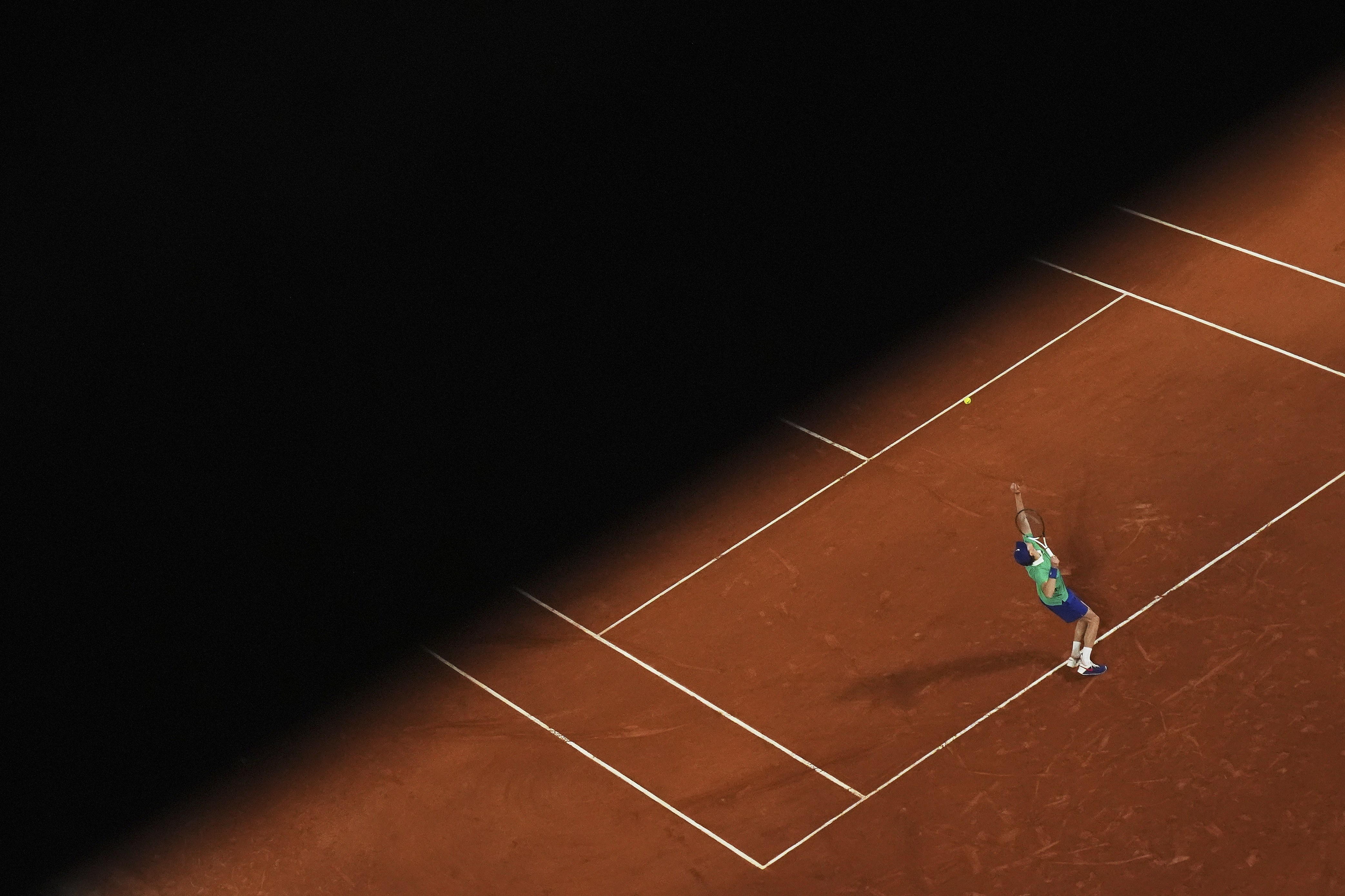 雷火电竞网址-法网翻盘戴维斯杯，辛纳关键制胜